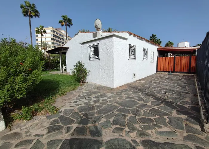 Relax With Parking Apartment *